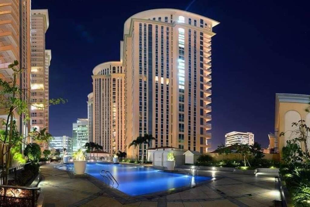 A2J Luxury 1Br Balcony Suite Near Venice Mall Bgc Manila Eksteriør billede