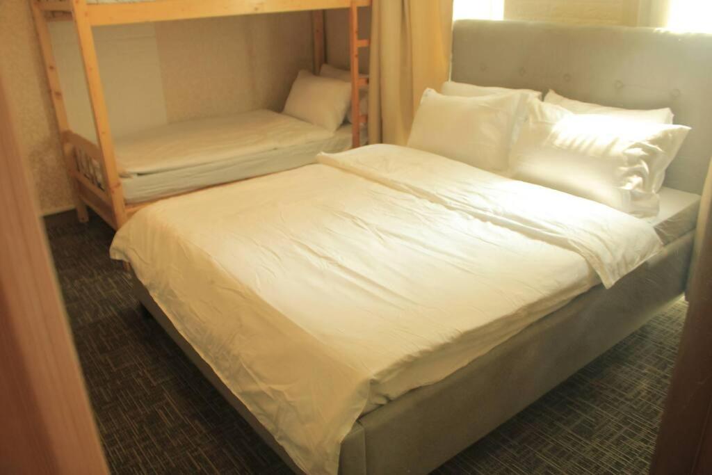 A2J Luxury 1Br Balcony Suite Near Venice Mall Bgc Manila Eksteriør billede