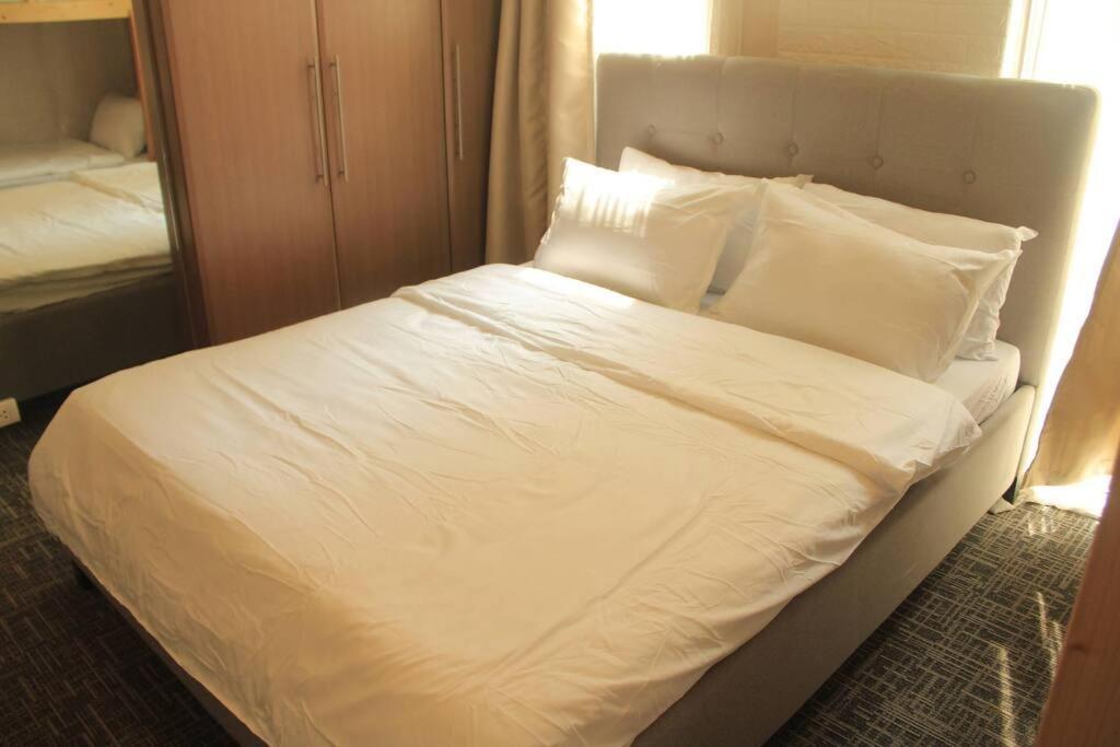 A2J Luxury 1Br Balcony Suite Near Venice Mall Bgc Manila Eksteriør billede