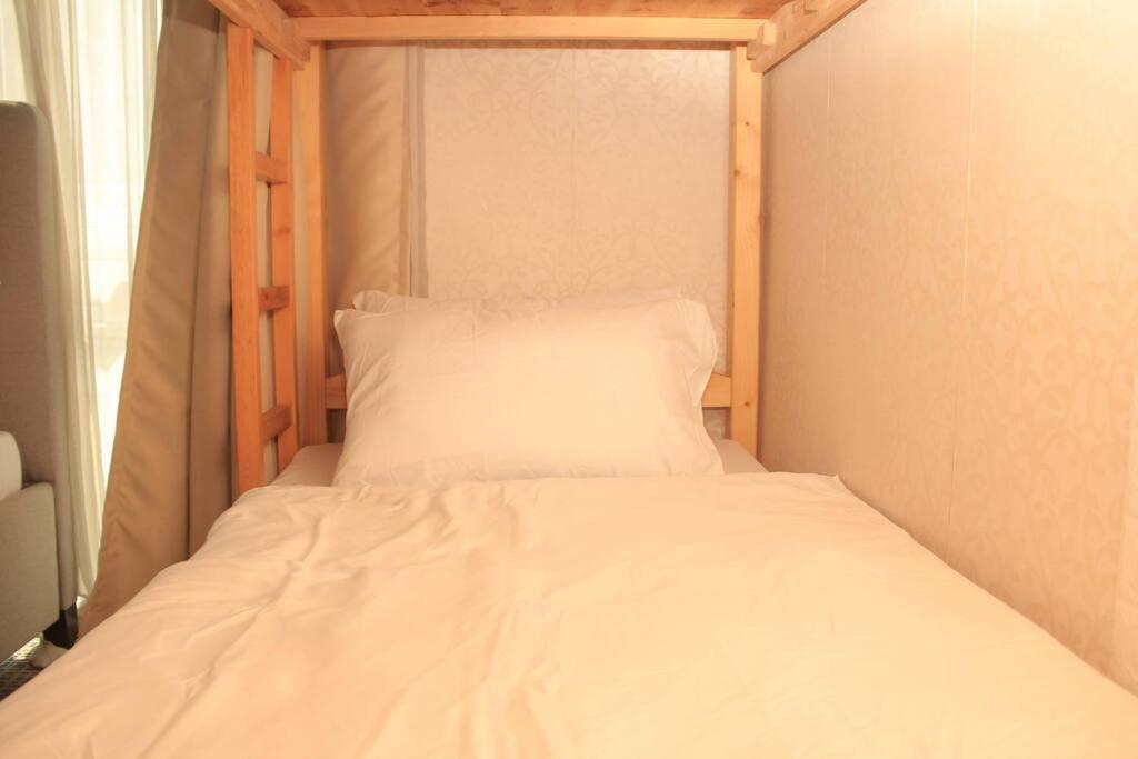 A2J Luxury 1Br Balcony Suite Near Venice Mall Bgc Manila Eksteriør billede