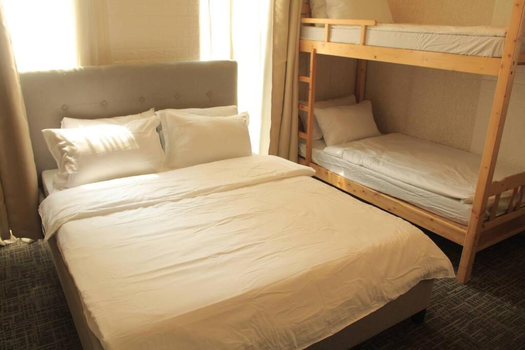 A2J Luxury 1Br Balcony Suite Near Venice Mall Bgc Manila Eksteriør billede