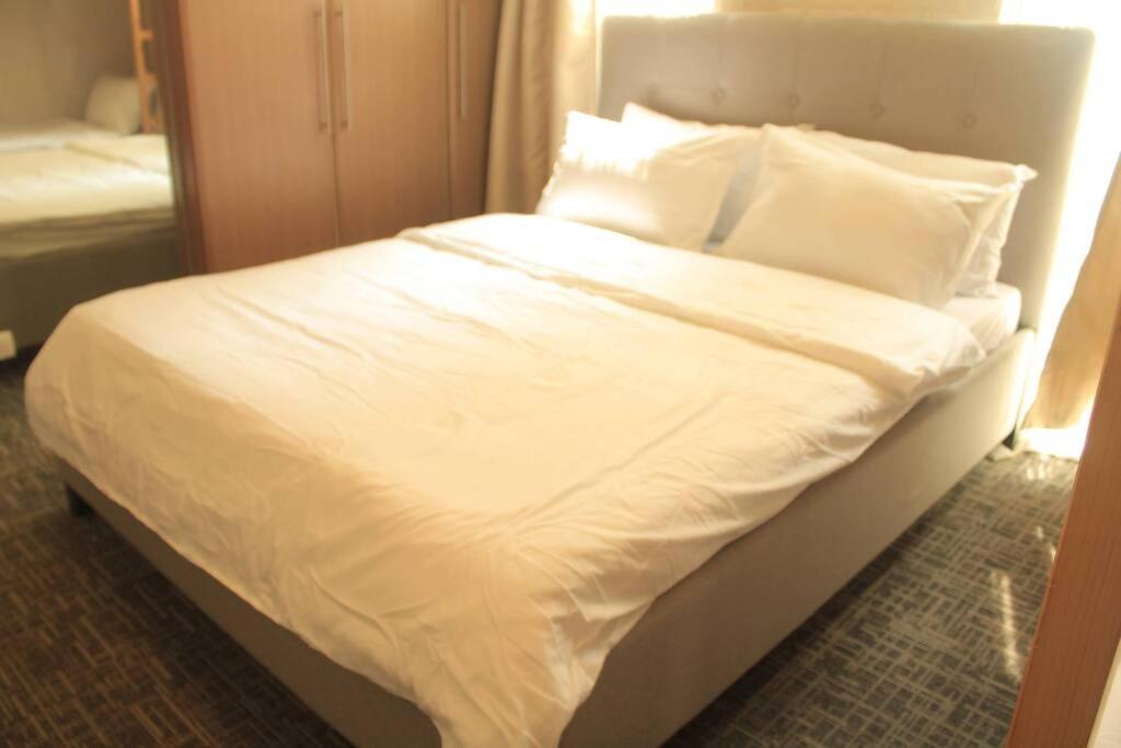 A2J Luxury 1Br Balcony Suite Near Venice Mall Bgc Manila Eksteriør billede