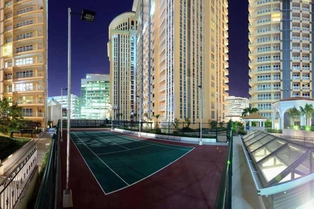 A2J Luxury 1Br Balcony Suite Near Venice Mall Bgc Manila Eksteriør billede